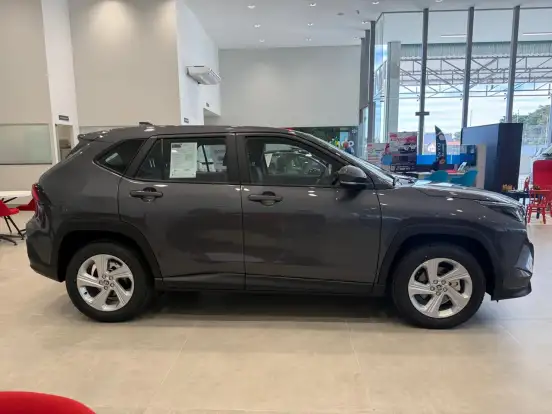 TOYOTA-YARIS CROSS-2026