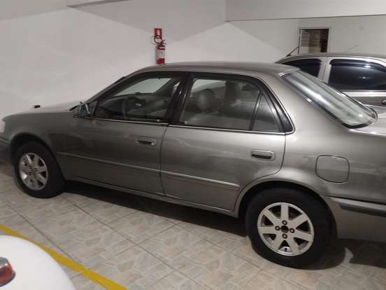 TOYOTA-COROLLA-1.8 XEI 16V GASOLINA 4P AUTOMÁTICO TOYOTA-COROLLA-2002