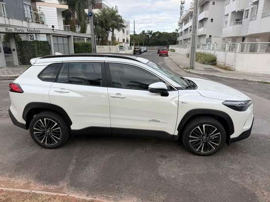 TOYOTA-COROLLA CROSS-2025