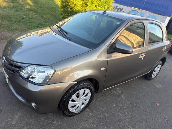 TOYOTA ETIOS 1.3 X 16V FLEX 4P MANUAL