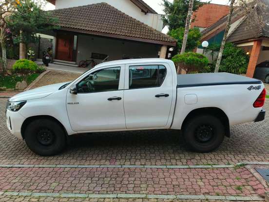 TOYOTA-HILUX-2.8 D-4D TURBO DIESEL CD POWER PACK 4X4 MANUAL TOYOTA-HILUX-2022