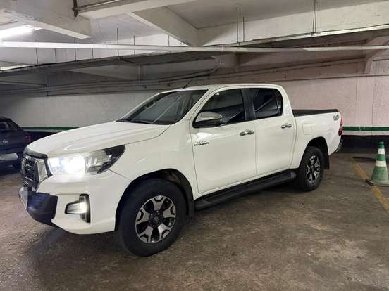 TOYOTA-HILUX-2.8 SRV 4X4 CD 16V DIESEL 4P AUTOMÁTICO TOYOTA-HILUX-2018