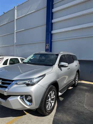 TOYOTA-HILUX SW4-2016
