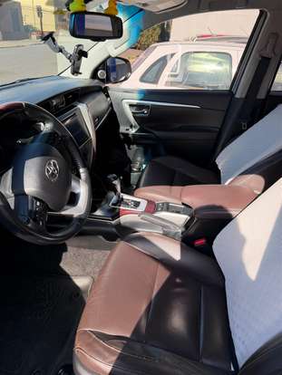 TOYOTA-HILUX SW4-2016