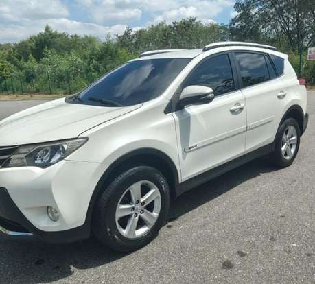 TOYOTA-RAV4-2014