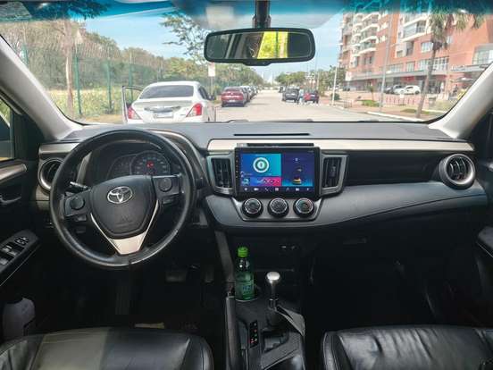 TOYOTA-RAV4-2014