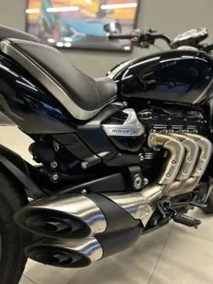 TRIUMPH-ROCKET III R-2021