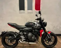 TRIUMPH TRIDENT 660 TRIUMPH TRIDENT 660
