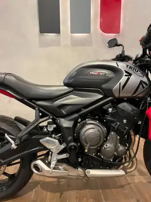TRIUMPH-TRIDENT 660 TRIUMPH-TRIDENT 660-2024