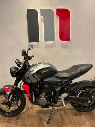 TRIUMPH-TRIDENT 660-2024