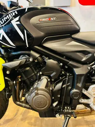 TRIUMPH-TRIDENT 660-2024