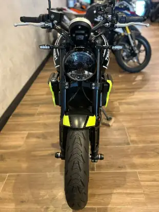 TRIUMPH-TRIDENT 660-2024