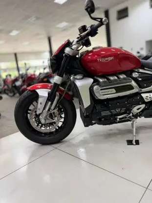 TRIUMPH-ROCKET III R-2022