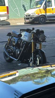 TRIUMPH-THRUXTON R-2018