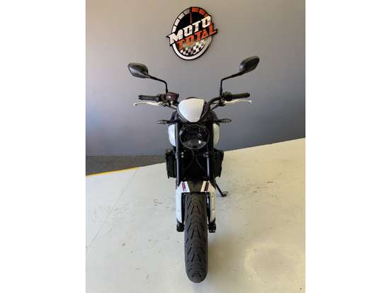 TRIUMPH-TRIDENT 660 TRIPLE TRIBUTE EDITION TRIUMPH-TRIDENT 660 TRIPLE TRIBUTE EDITION-2024