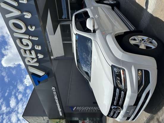 VOLKSWAGEN-AMAROK-2021