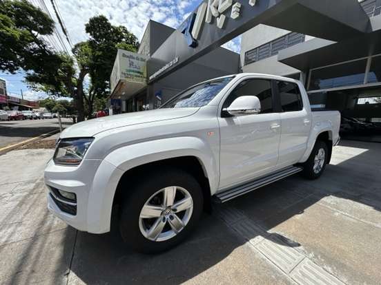 VOLKSWAGEN-AMAROK-2021