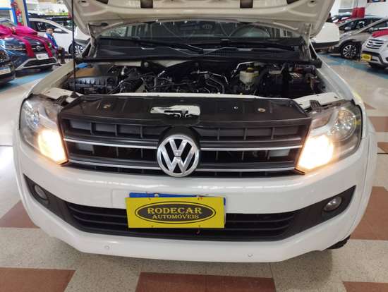 VOLKSWAGEN-AMAROK-2015