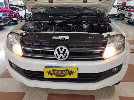 VOLKSWAGEN-AMAROK-2.0 TRENDLINE 4X4 CD 16V TURBO INTERCOOLER DIESEL 4P AUTOMÁTICO VOLKSWAGEN-AMAROK-2015