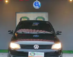 VOLKSWAGEN FOX 1.0 MI 8V FLEX 4P MANUAL VOLKSWAGEN FOX 1.0 MI 8V FLEX 4P MANUAL