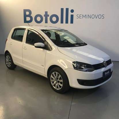 VOLKSWAGEN-FOX-2012