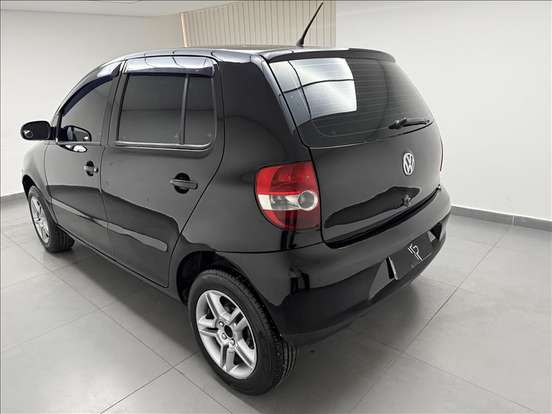 VOLKSWAGEN-FOX-1.0 MI 8V FLEX 4P MANUAL VOLKSWAGEN-FOX-2009