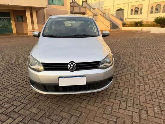 VOLKSWAGEN-FOX-2011