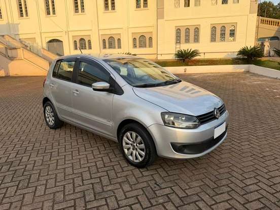 VOLKSWAGEN-FOX-1.0 MI TREND 8V FLEX 4P MANUAL VOLKSWAGEN-FOX-2011