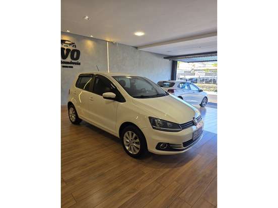 VOLKSWAGEN-FOX-1.0 MI TRENDLINE 8V FLEX 4P MANUAL VOLKSWAGEN-FOX-2014