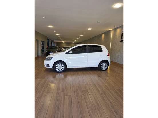 VOLKSWAGEN-FOX-1.0 MI TRENDLINE 8V FLEX 4P MANUAL VOLKSWAGEN-FOX-2014