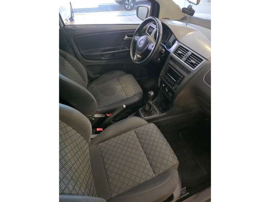 VOLKSWAGEN-FOX-1.0 MI TRENDLINE 8V FLEX 4P MANUAL VOLKSWAGEN-FOX-2014