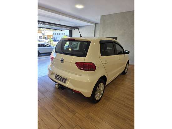 VOLKSWAGEN-FOX-1.0 MI TRENDLINE 8V FLEX 4P MANUAL VOLKSWAGEN-FOX-2014