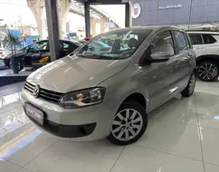VOLKSWAGEN FOX 1.6 MI 8V FLEX 4P AUTOMATIZADO VOLKSWAGEN FOX 1.6 MI 8V FLEX 4P AUTOMATIZADO