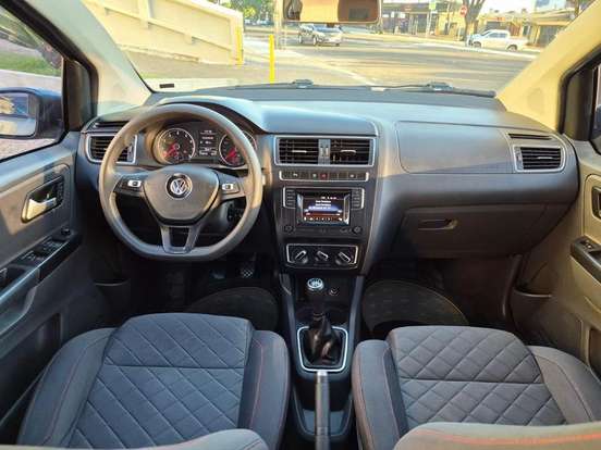 VOLKSWAGEN-FOX-1.6 MSI HIGHLINE 16V FLEX 4P MANUAL VOLKSWAGEN-FOX-2016