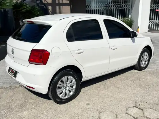 VOLKSWAGEN-GOL-1.0 12V MPI TOTALFLEX TRENDLINE 4P MANUAL VOLKSWAGEN-GOL-2018