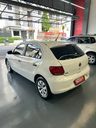 VOLKSWAGEN-GOL-2015