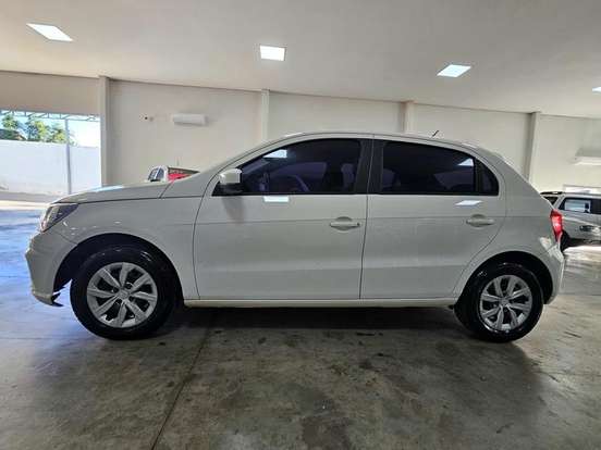 VOLKSWAGEN-GOL-2021