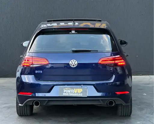 VOLKSWAGEN-GOLF-2019