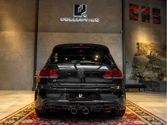 VOLKSWAGEN-GOLF-2012