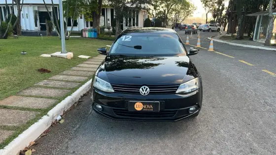 VOLKSWAGEN JETTA 2.0 COMFORTLINE FLEX 4P TIPTRONIC