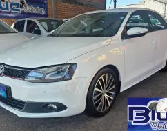 VOLKSWAGEN JETTA 2.0 TSI HIGHLINE 200CV GASOLINA 4P TIPTRONIC VOLKSWAGEN JETTA 2.0 TSI HIGHLINE 200CV GASOLINA 4P TIPTRONIC
