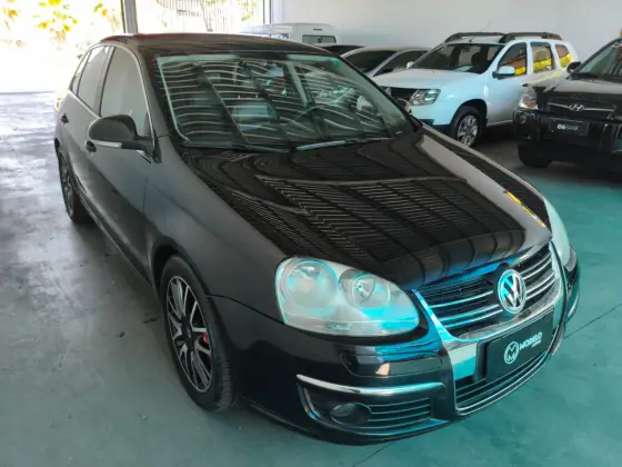 VOLKSWAGEN JETTA 2.5 I 20V 170CV GASOLINA 4P TIPTRONIC VOLKSWAGEN JETTA 2.5 I 20V 170CV GASOLINA 4P TIPTRONIC