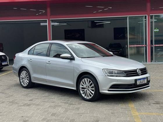 VOLKSWAGEN JETTA 2.0 COMFORTLINE FLEX 4P TIPTRONIC