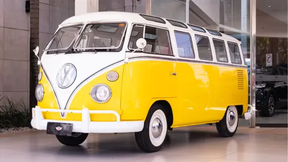 VOLKSWAGEN KOMBI 1.5 LUXO 8V GASOLINA 6P MANUAL