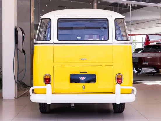 VOLKSWAGEN-KOMBI-1.5 LUXO 8V GASOLINA 6P MANUAL VOLKSWAGEN-KOMBI-1974