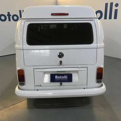 VOLKSWAGEN-KOMBI-2011