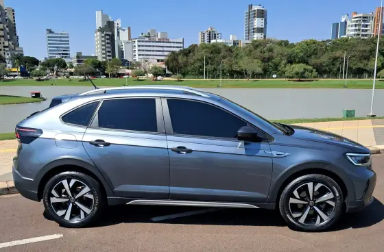 VOLKSWAGEN NIVUS 1.0 200 TSI TOTAL FLEX HIGHLINE AUTOMÁTICO