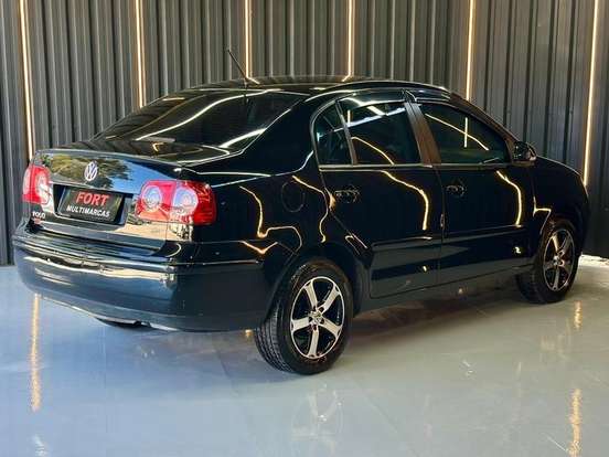 VOLKSWAGEN-POLO SEDAN-1.6 MI 8V FLEX 4P MANUAL VOLKSWAGEN-POLO SEDAN-2011