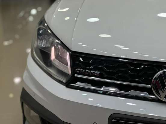 VOLKSWAGEN-SAVEIRO-2021