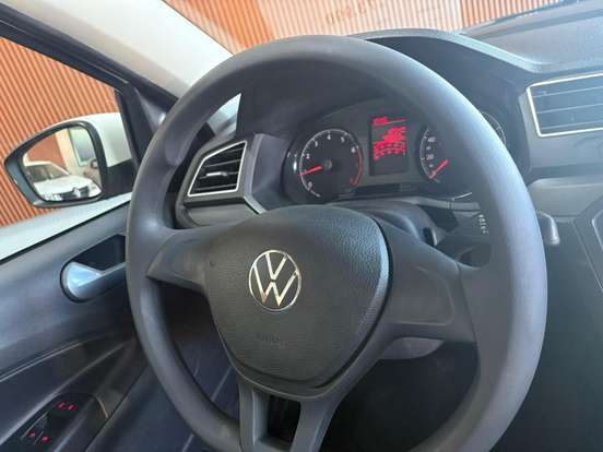 VOLKSWAGEN-SAVEIRO-2023